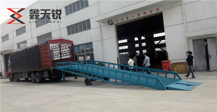 包头移动式登车桥