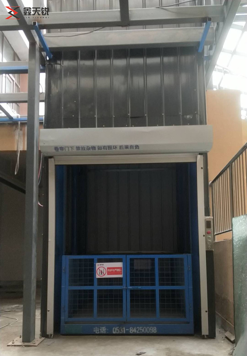 包头双轨双缸液压货梯